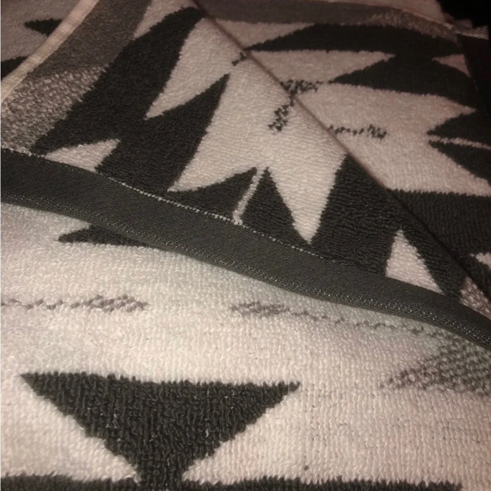 Wrangler Black and White Geometric Bath Towel & Shower Curtain Set